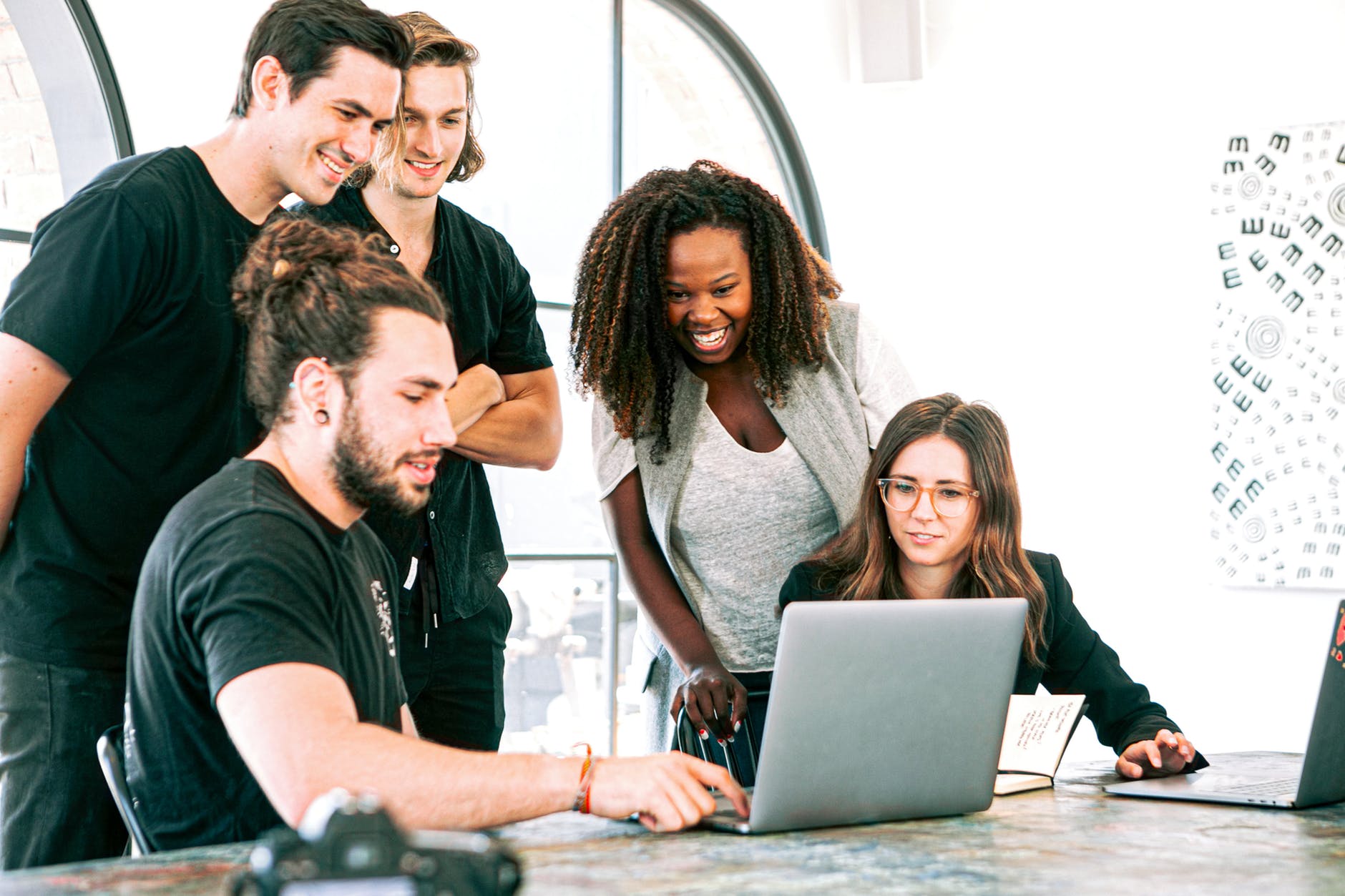5 Perks Millennials and Gen Z Employees Expect From Their Workplace